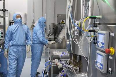 安徽產新冠疫苗在合肥高新區(qū)試生產，記者探訪生物制藥研發(fā)與生產現場